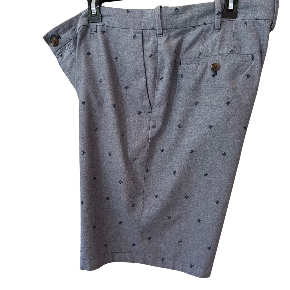 Izod Gray Flat Front Shorts with Classic Fit